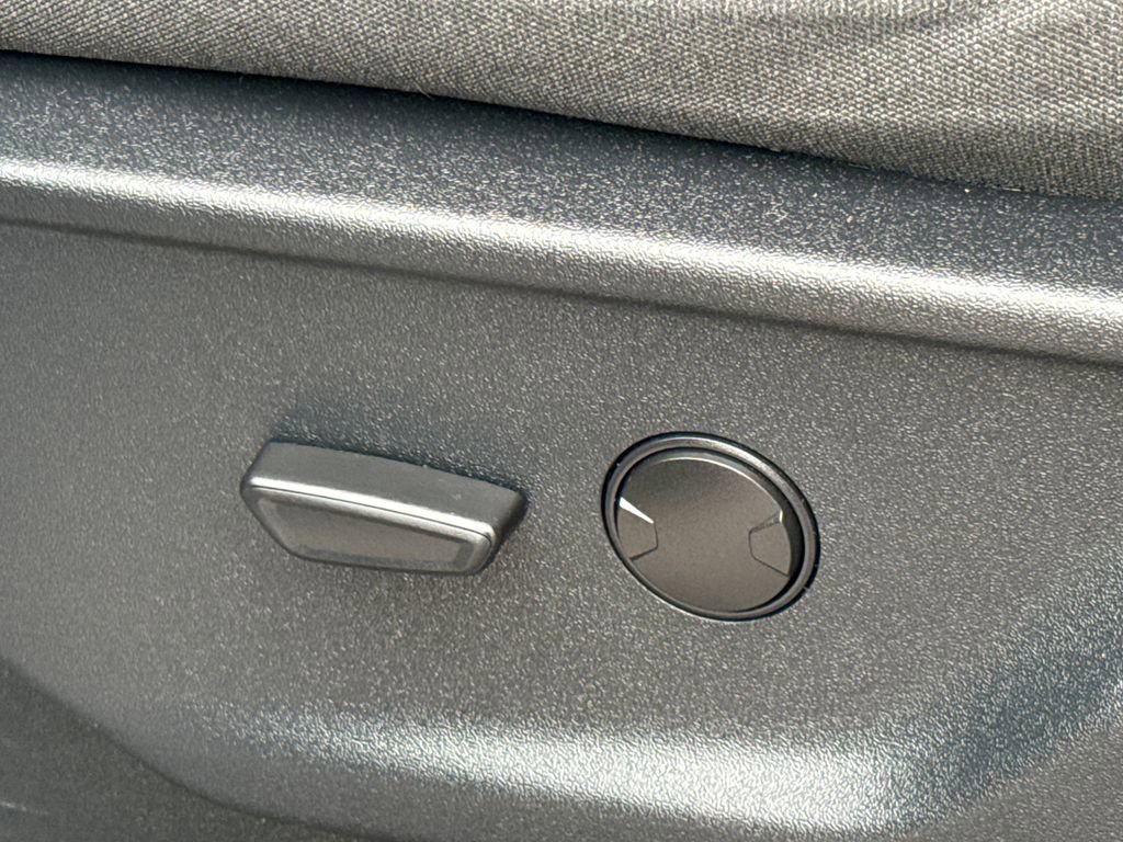 Used 2025 Ford F150 XLT w/ Equipment Group 301A Standard image 24