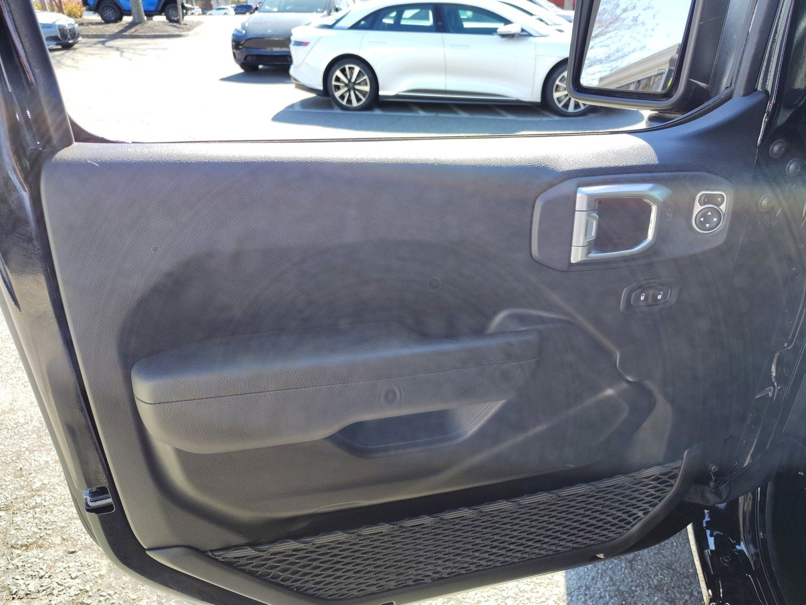 Used 2022 Jeep Wrangler Unlimited Sport image 19