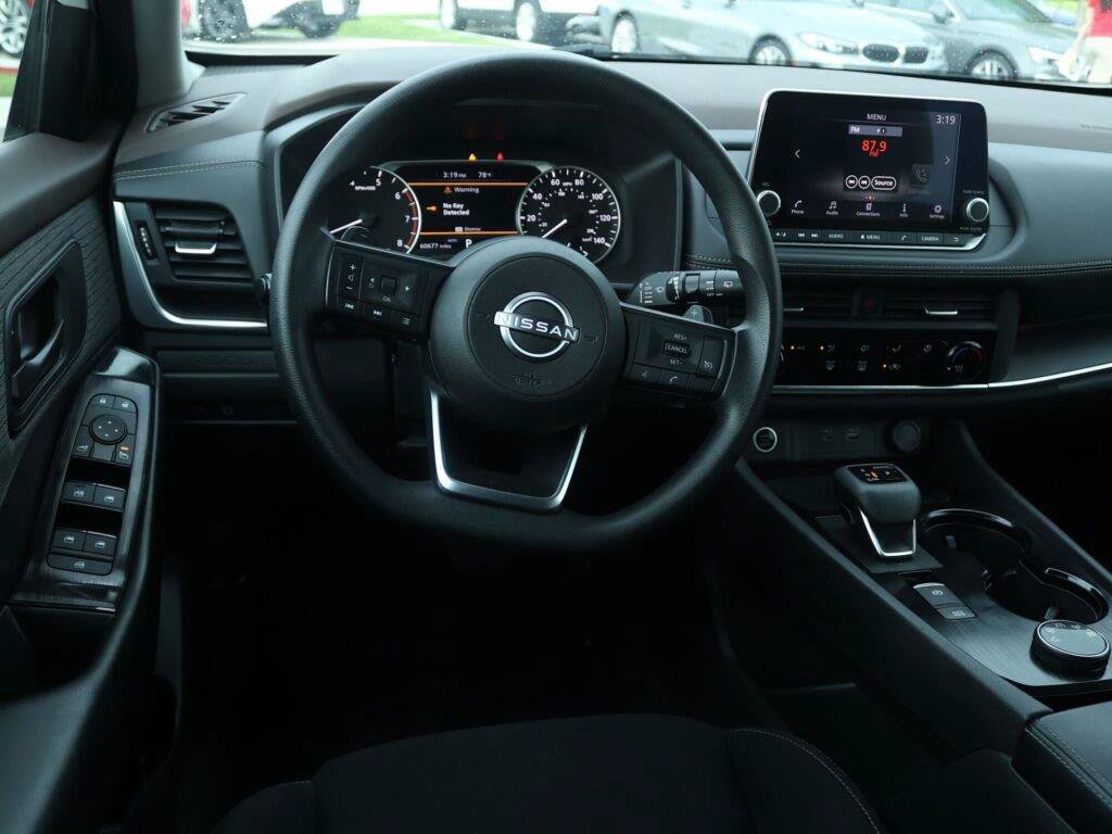 Used 2023 Nissan Rogue S AWD/4WD image 15