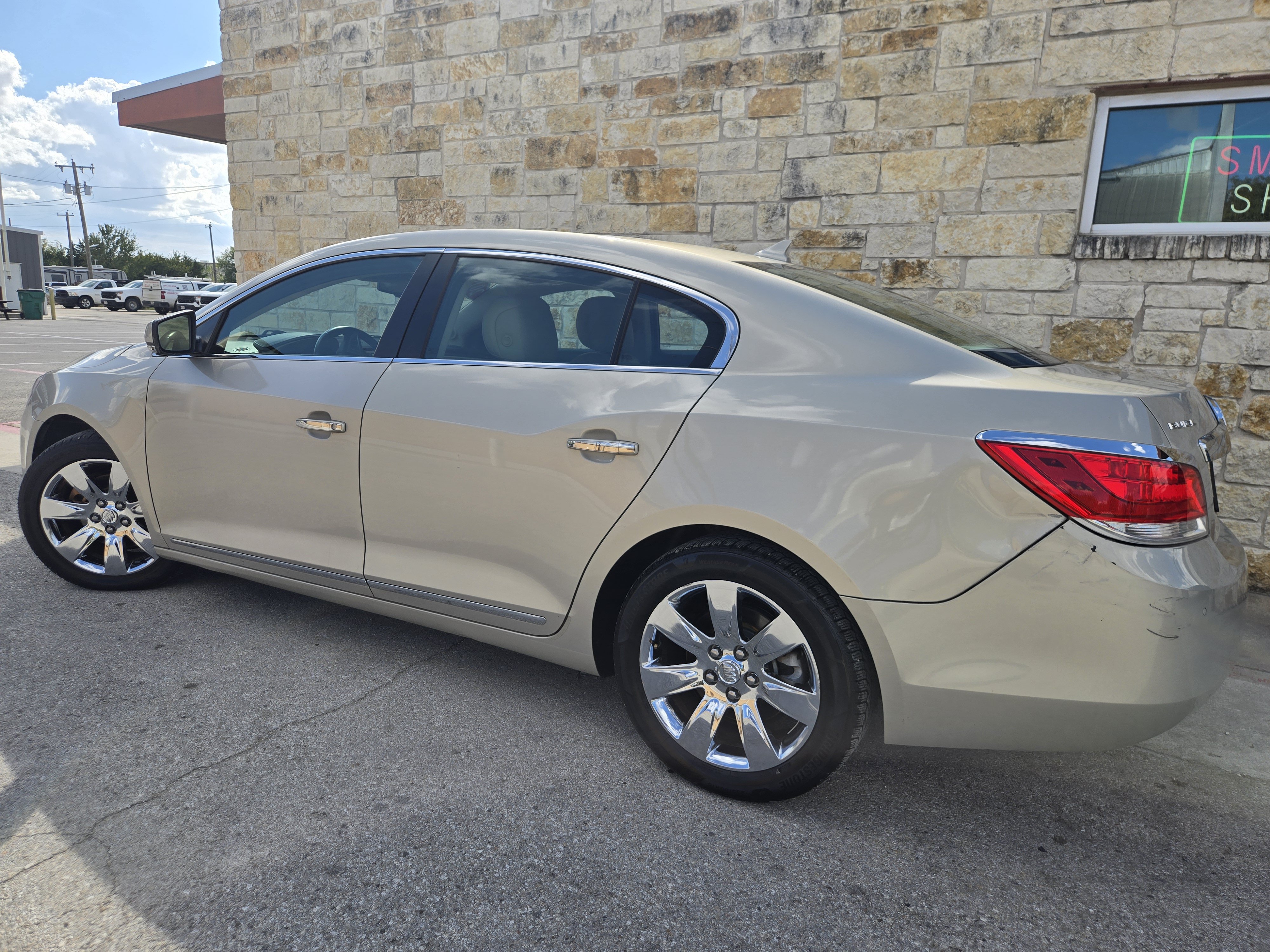 Used 2010 Buick LaCrosse CXL FWD image 3