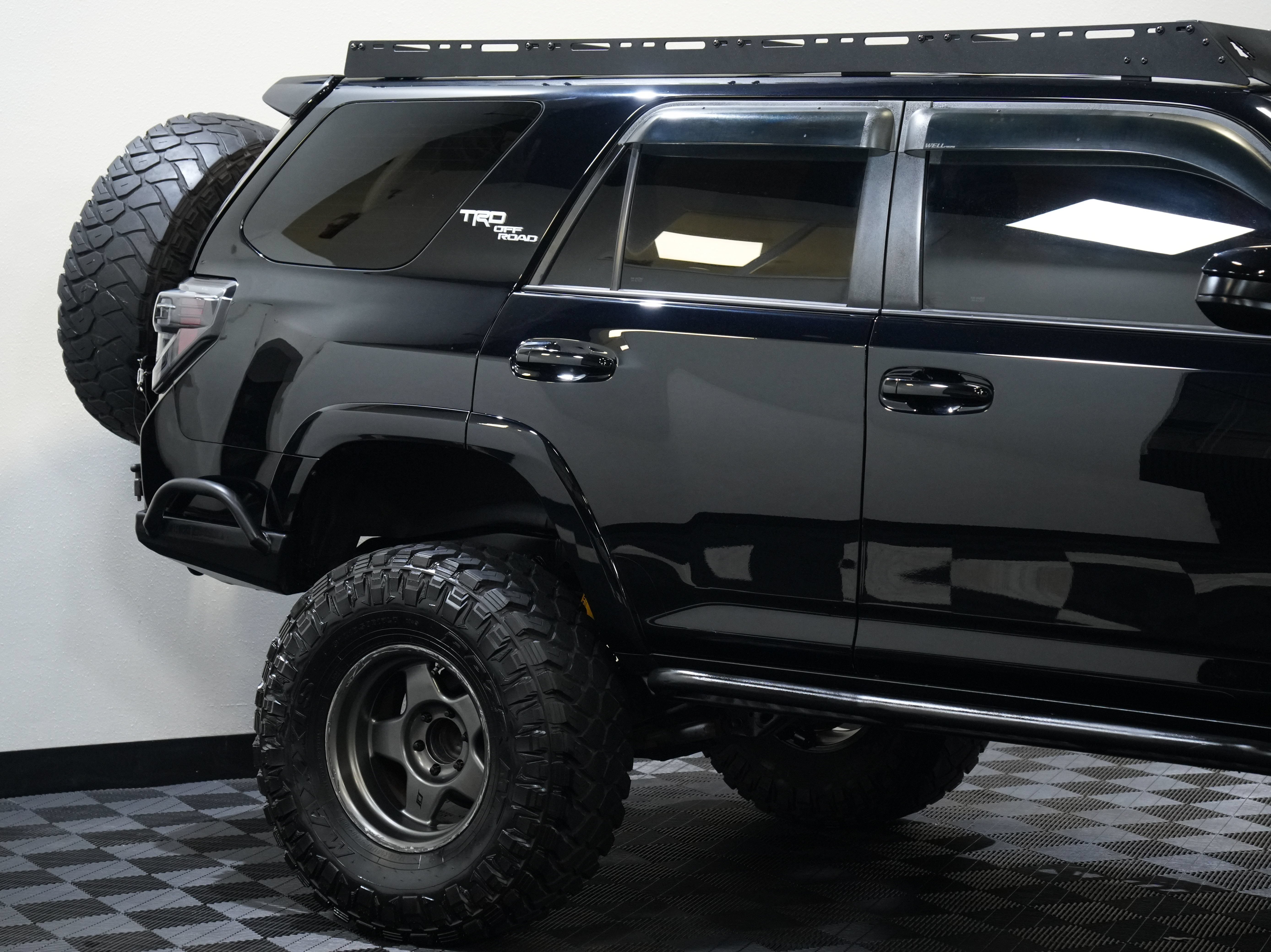 Used 2017 Toyota 4Runner TRD Off-Road AWD/4WD image 14