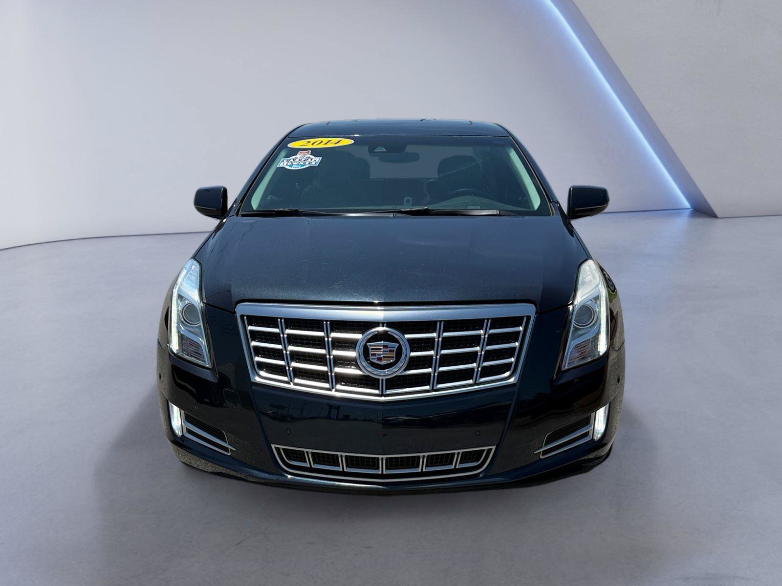 Used 2014 Cadillac XTS Luxury w/ Driver Awareness Package FWD image 12