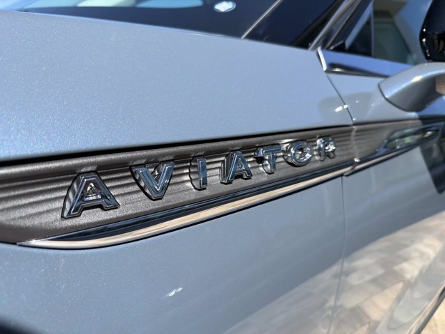 New 2026 Lincoln Aviator 2WD image 8
