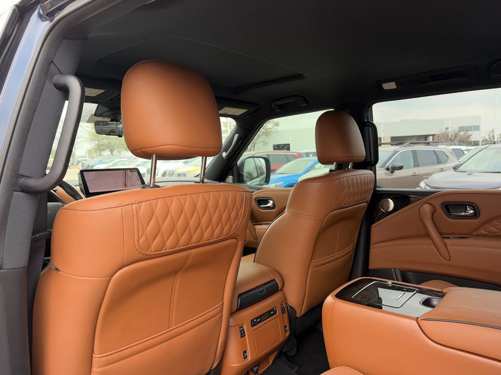 Used 2024 INFINITI QX80 Sensory w/ Cargo Package AWD/4WD image 22