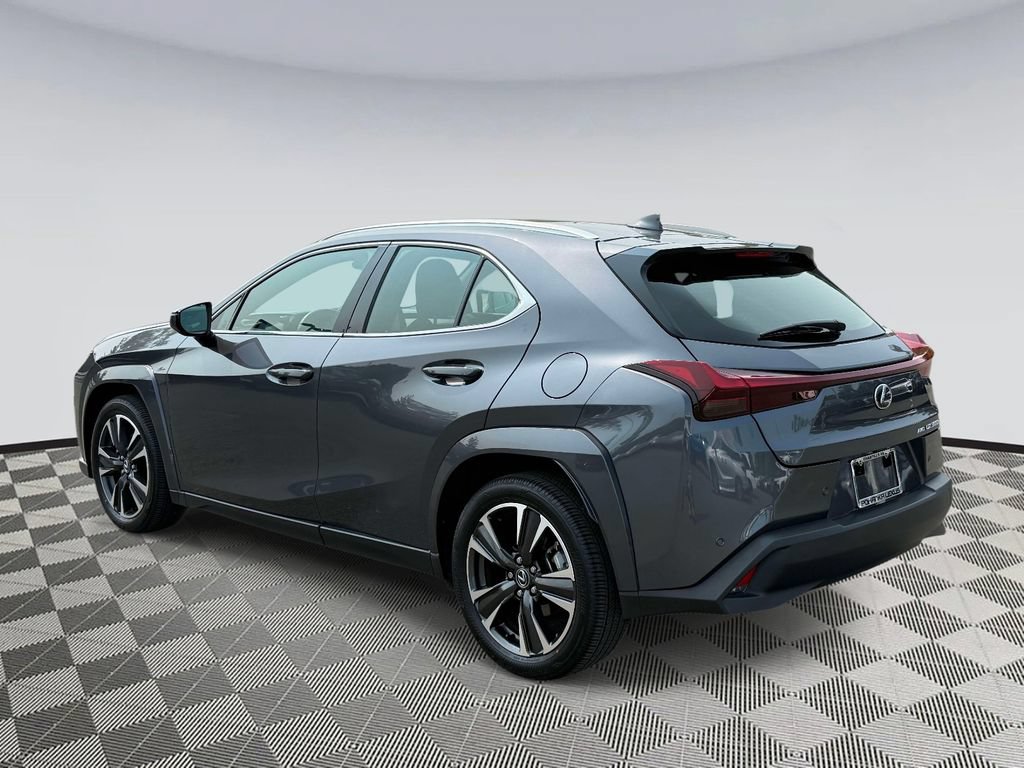 Used 2025 Lexus UX 300h AWD w/ Accessory Package (Z1) image 4