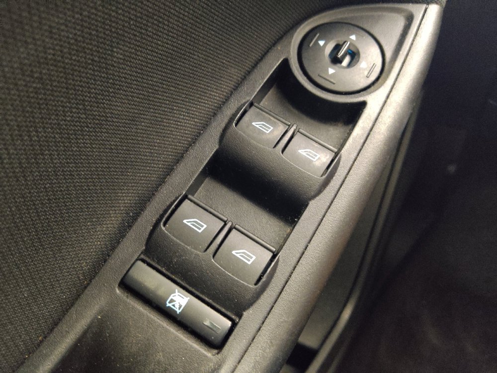 Used 2018 Ford Focus SE FWD image 27