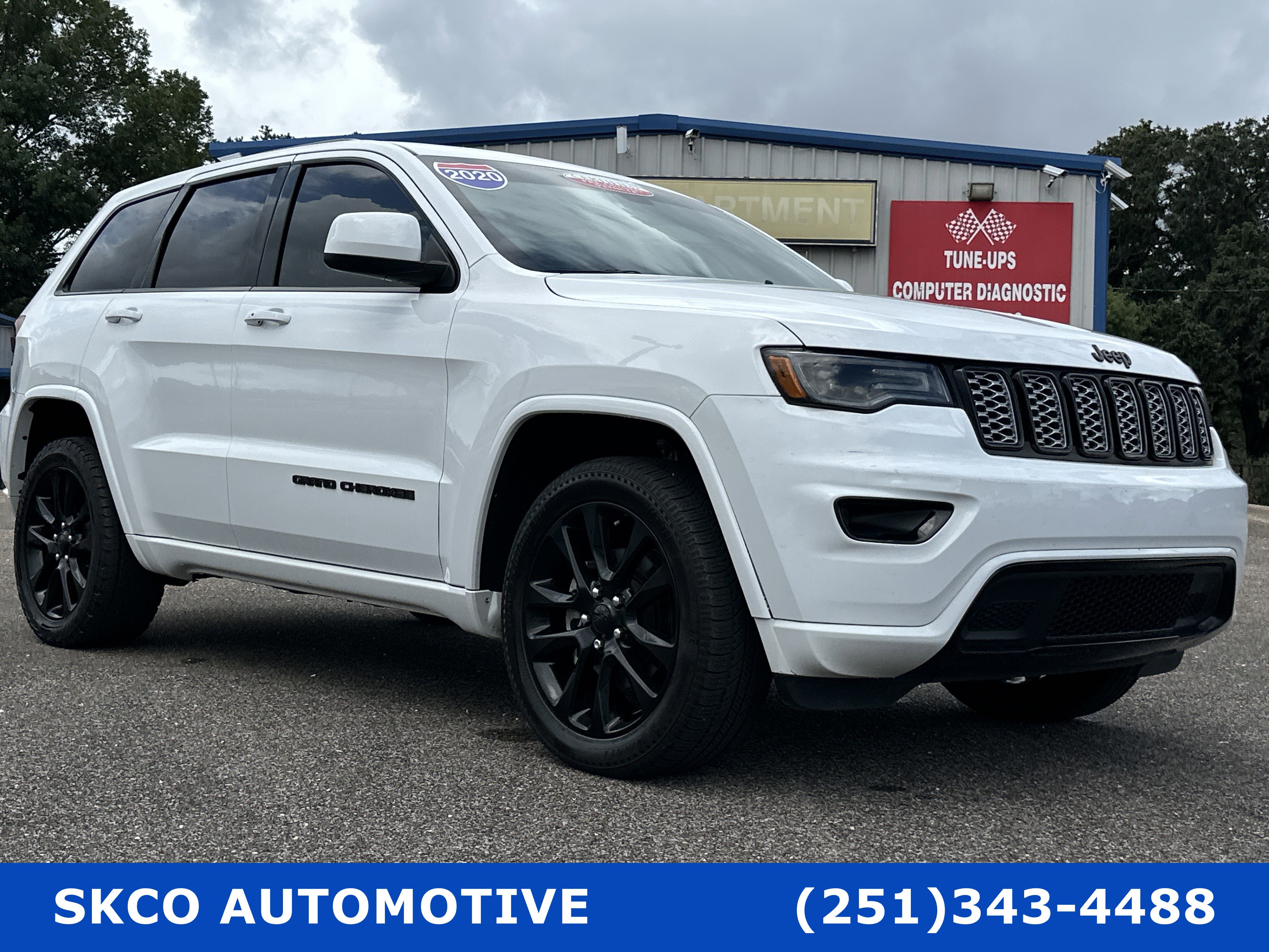 Used 2020 Jeep Grand Cherokee Altitude image 7