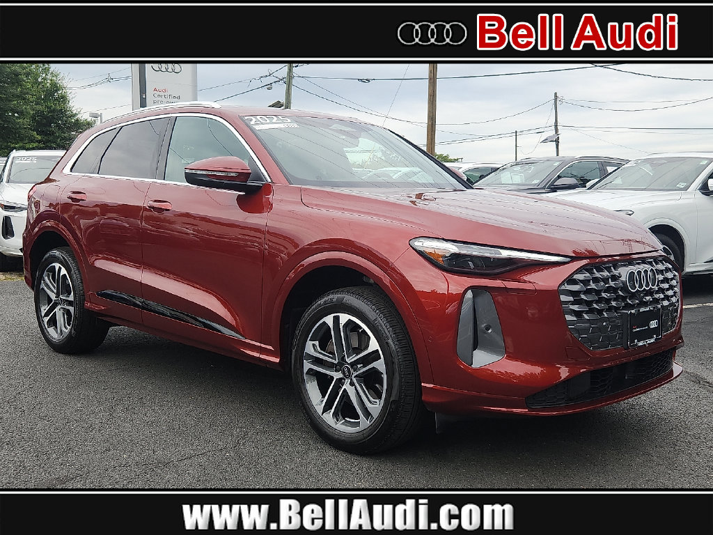 Certified 2025 Audi Q5 Premium w/ Premium Plus
