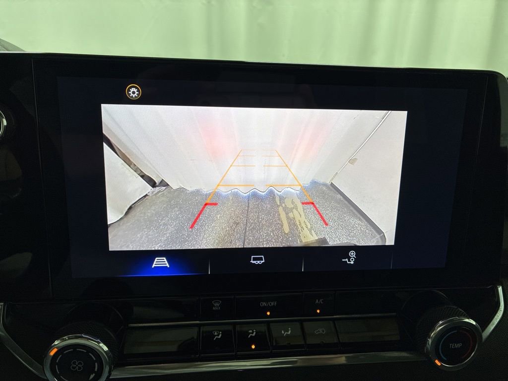 Used 2024 Chevrolet Colorado W/T image 16