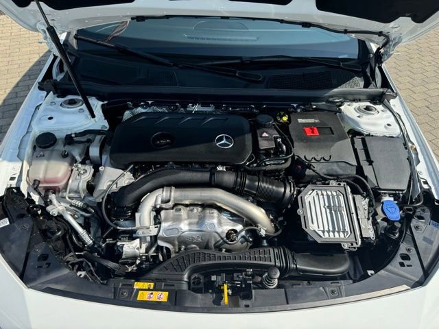 Used 2024 Mercedes-Benz CLA 250 4MATIC image 28