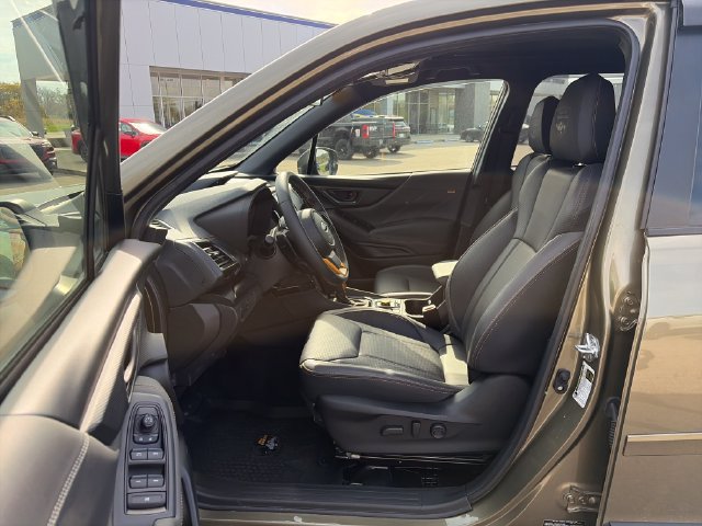Certified 2025 Subaru Forester Wilderness AWD/4WD image 9