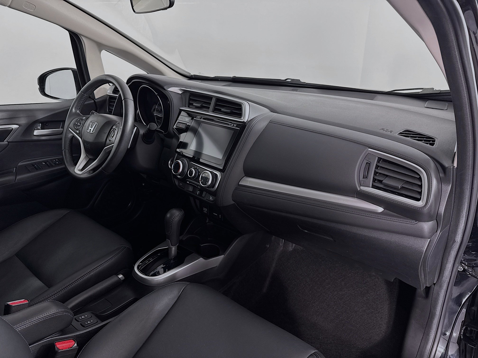 Used 2016 Honda Fit EX-L image 29