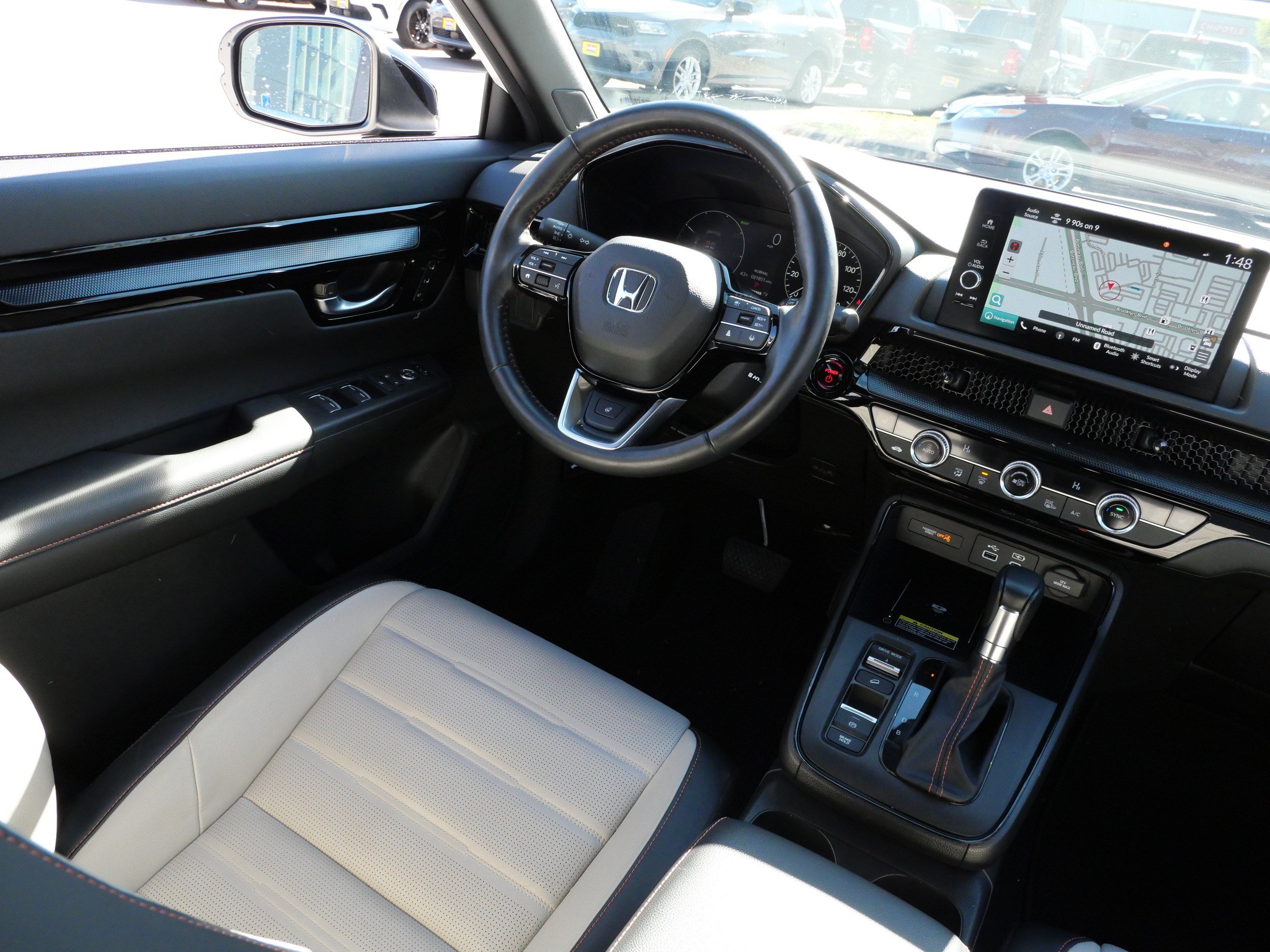 Used 2023 Honda CR-V Sport Touring image 9