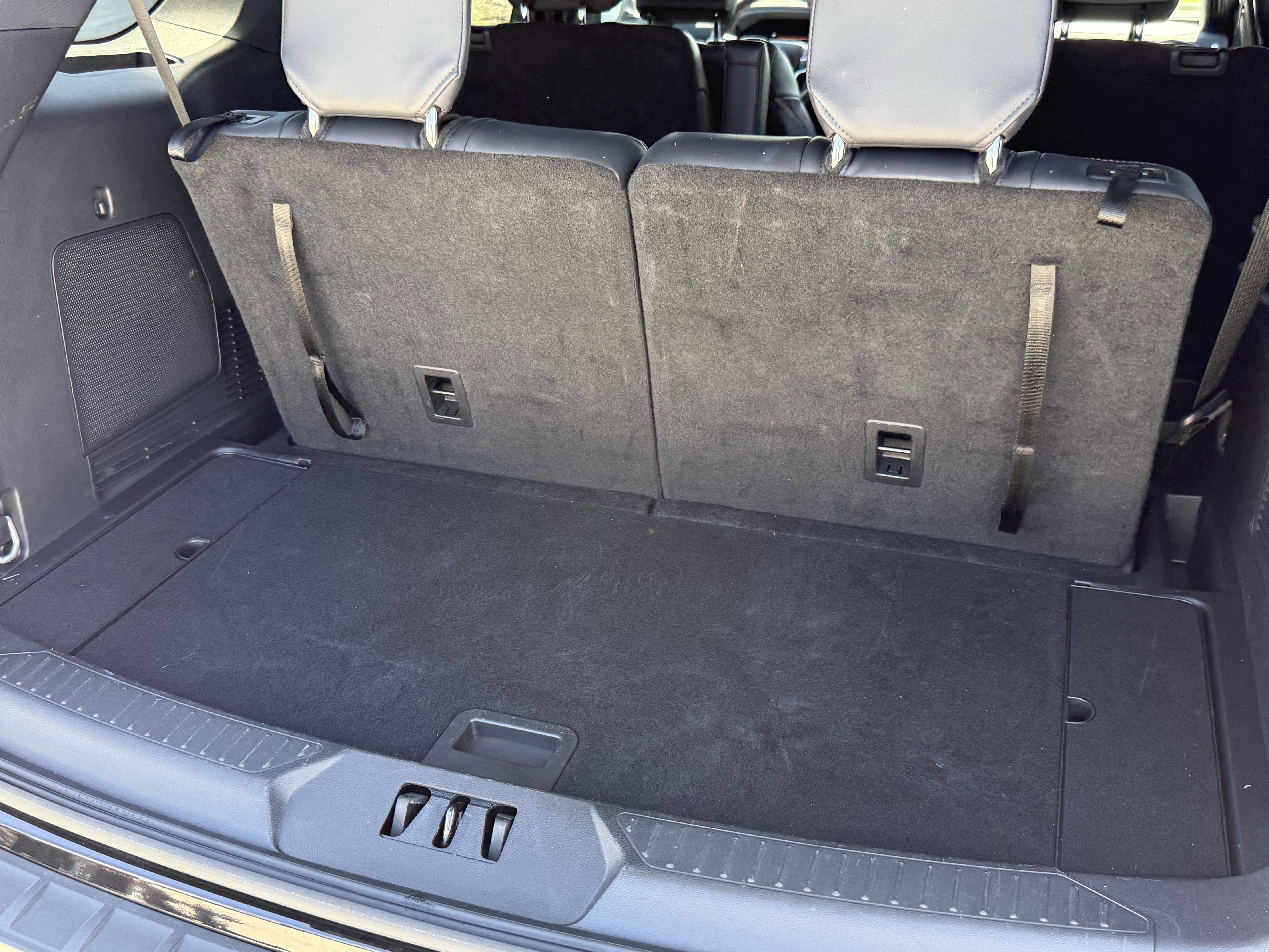 Used 2025 Ford Explorer ST-Line image 34