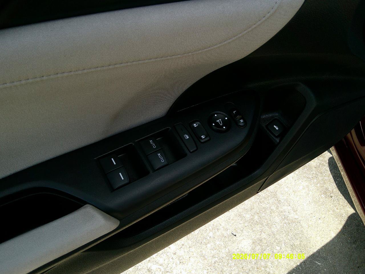 Used 2019 Honda Insight EX image 10