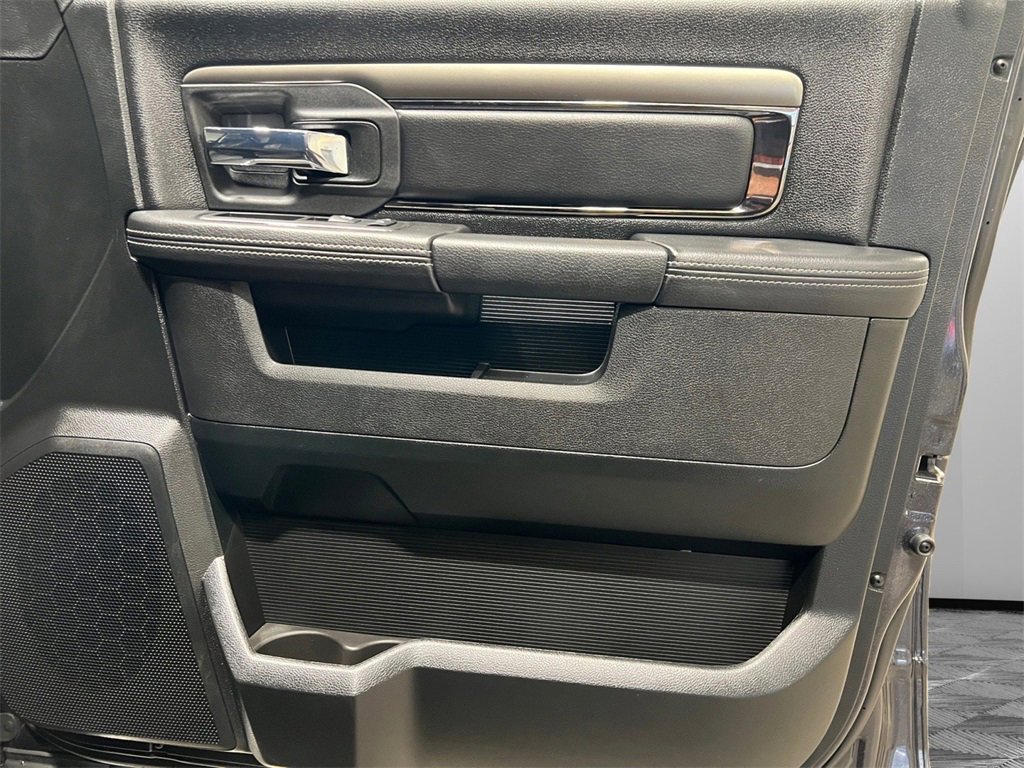 Used 2017 RAM 1500 Sport image 13