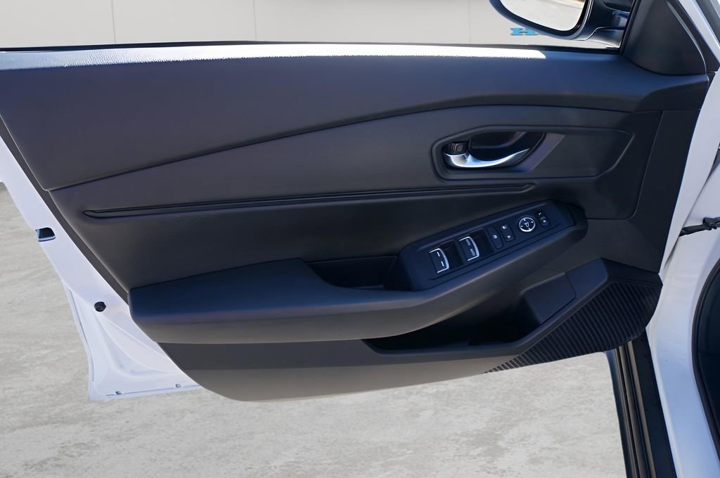 Used 2025 Honda Accord SE image 14