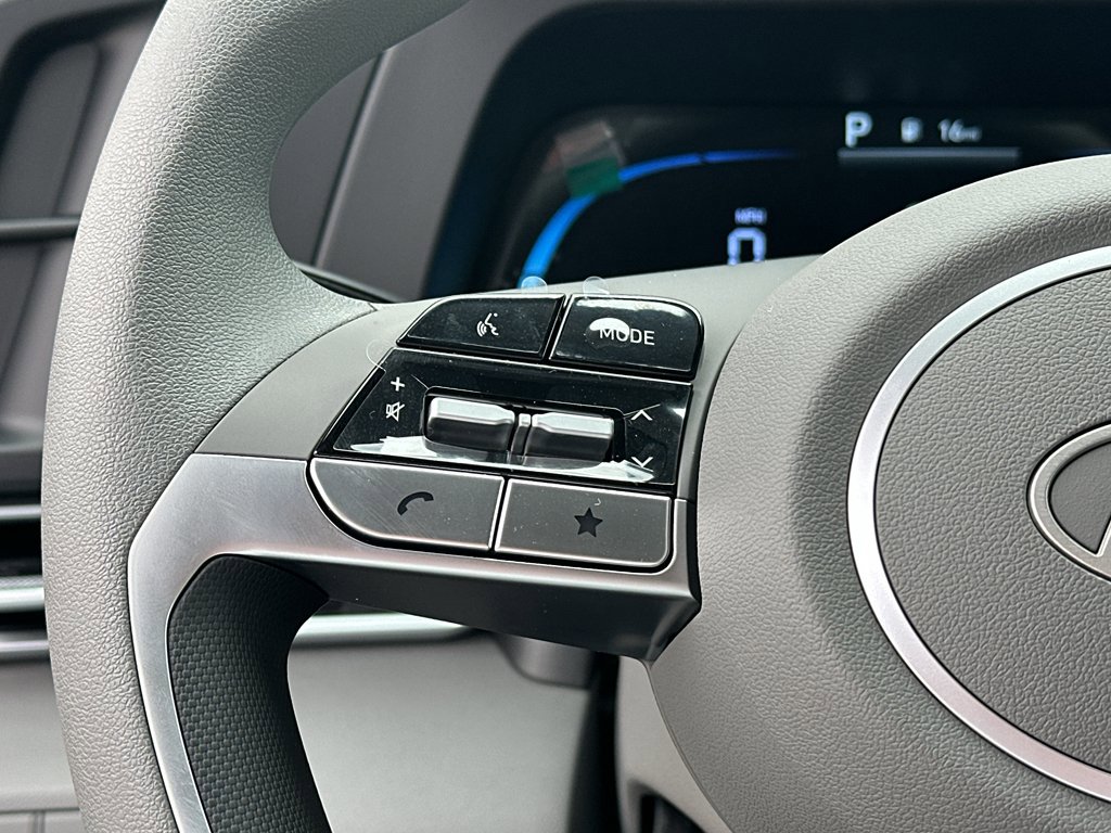 New 2026 Hyundai Elantra SE FWD image 13