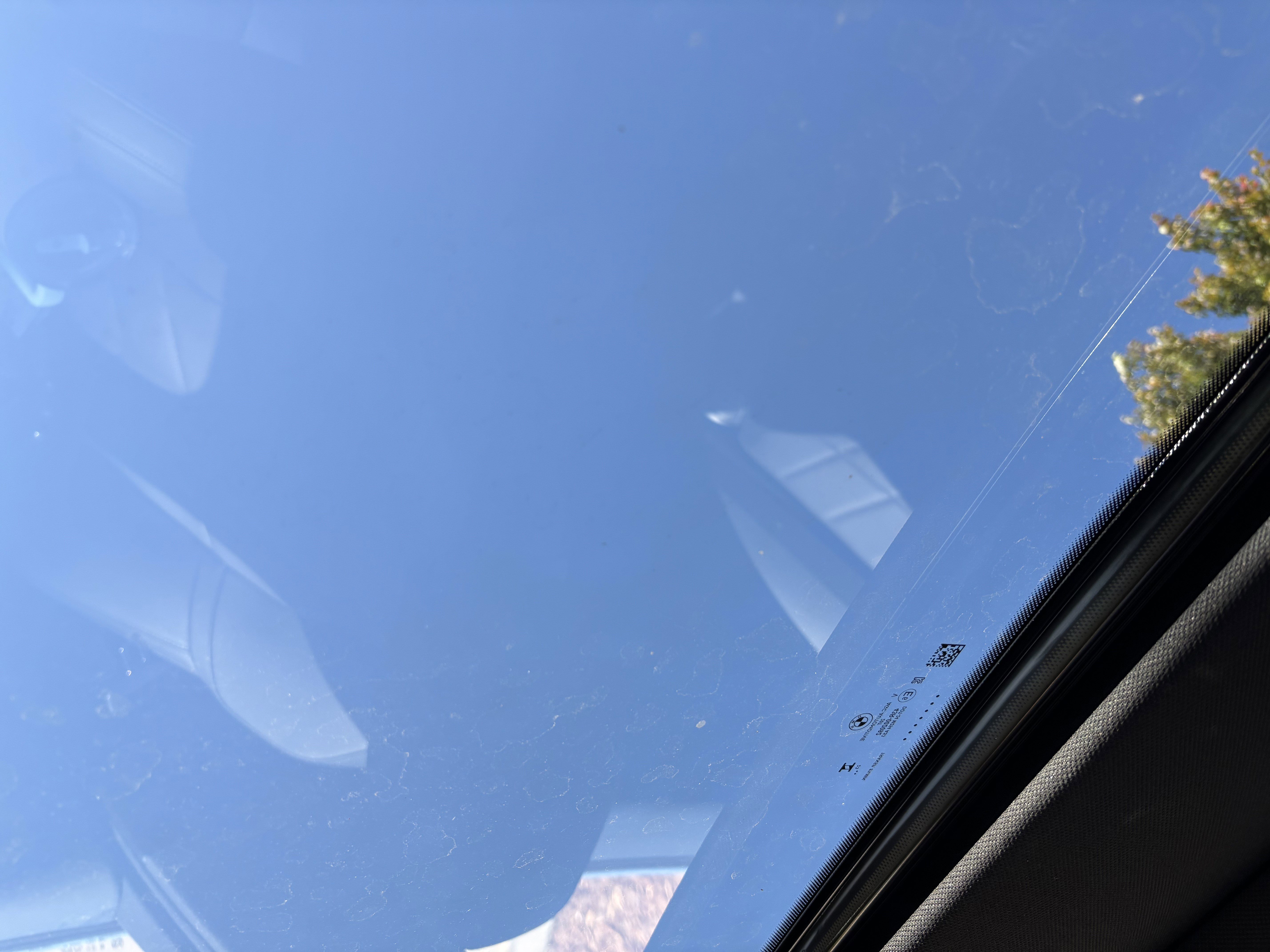 Used 2025 BMW 530i xDrive w/ Premium Package AWD/4WD image 28