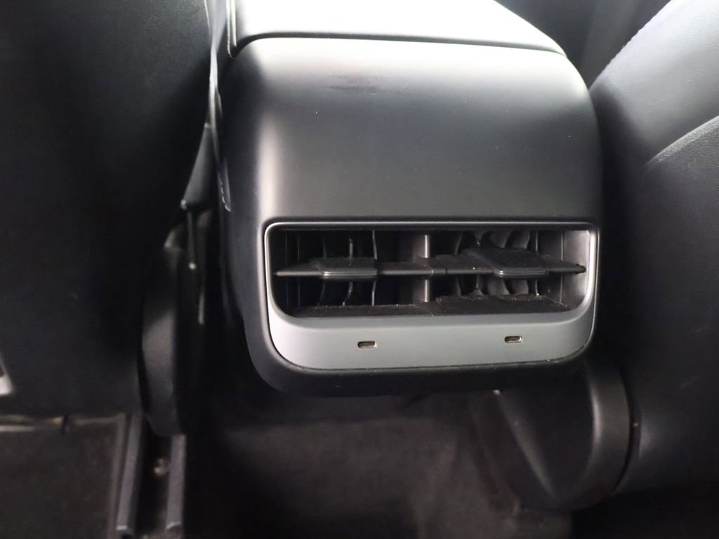 Used 2023 Tesla Model Y Long Range image 47