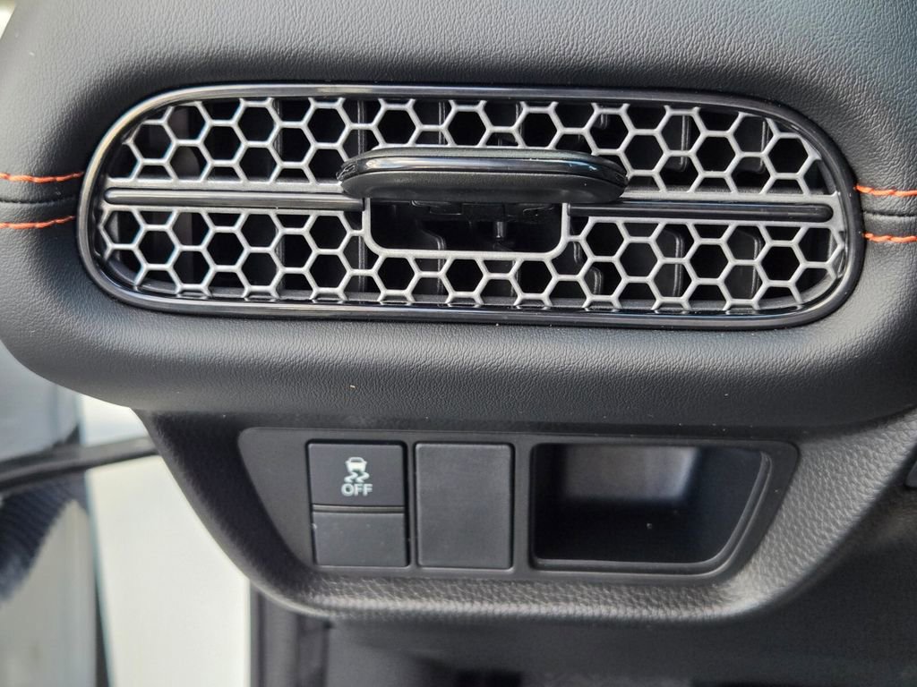 Used 2025 Honda HR-V Sport image 28