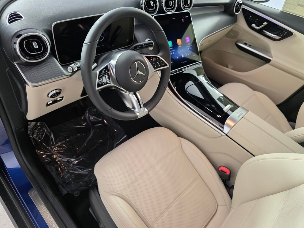 New 2026 Mercedes-Benz GLC 300 image 7