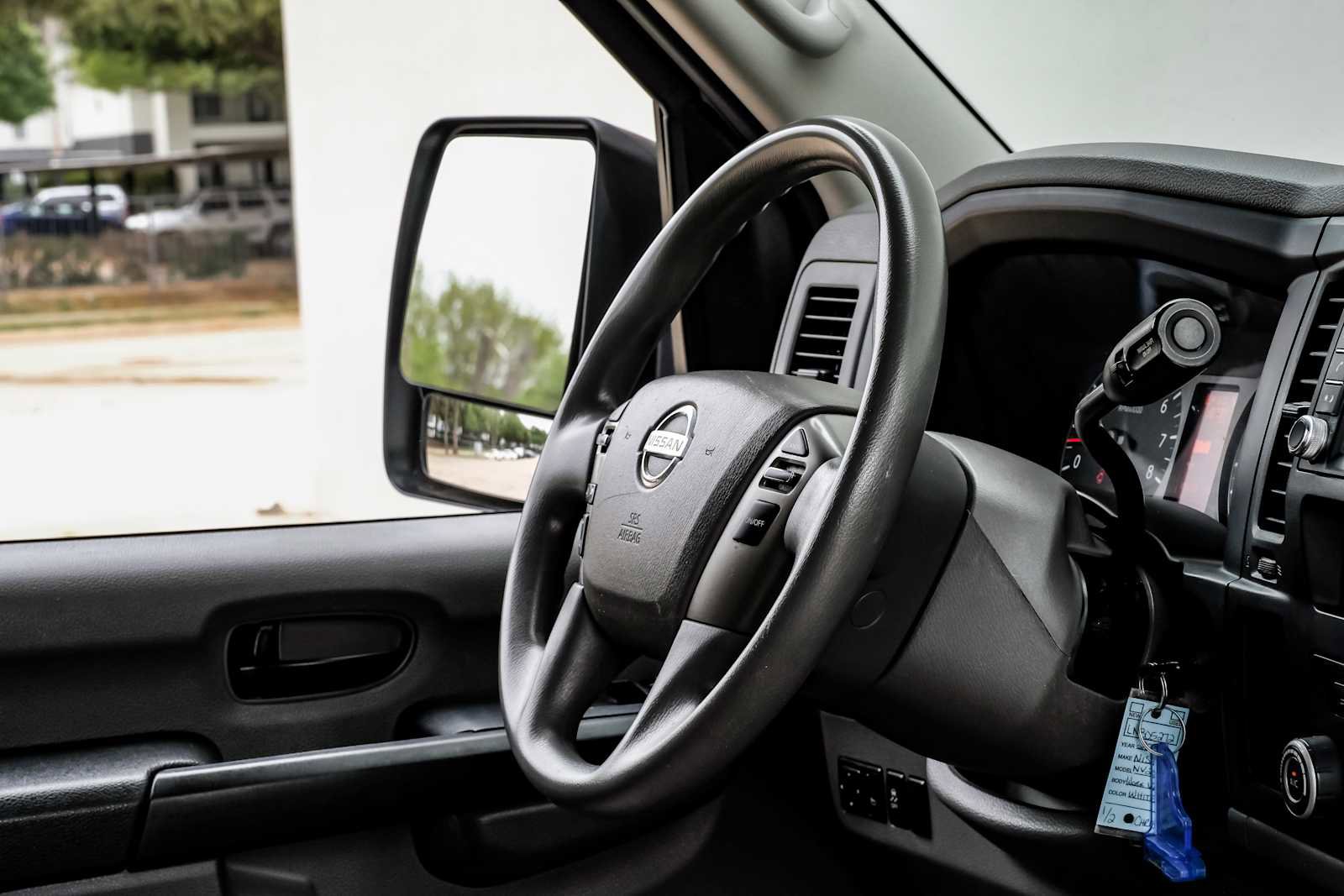 Used 2020 Nissan NV 2500 SV image 16