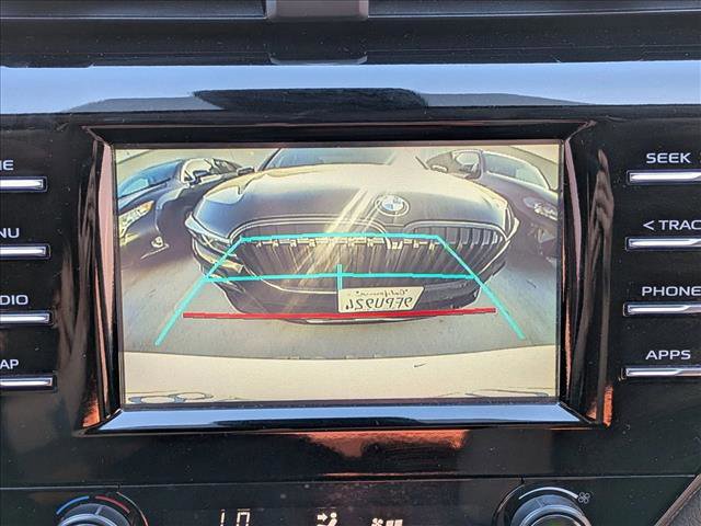 Used 2019 Toyota Camry SE w/ Carpet Mat Package image 14