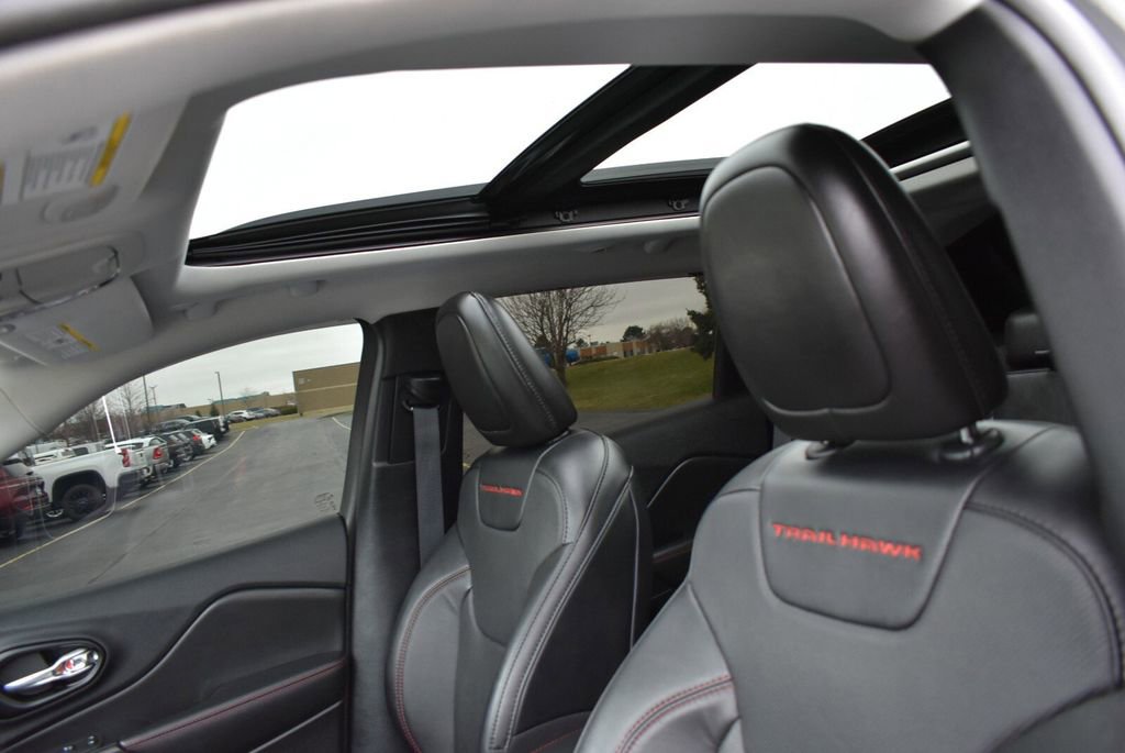 Used 2022 Jeep Cherokee Trailhawk w/ Sun, Sound & Nav Group image 15