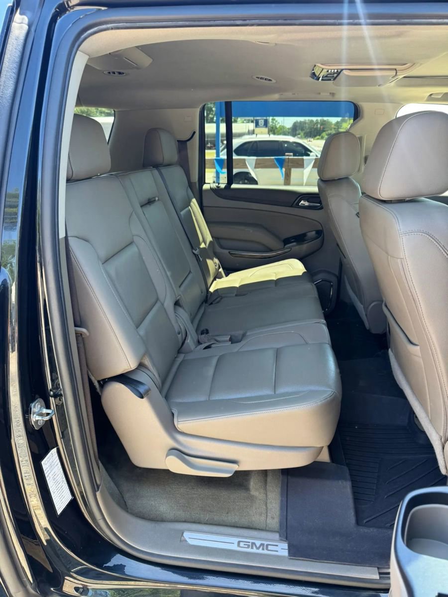 Used 2017 GMC Yukon XL SLT w/ Open Road Package AWD/4WD image 13