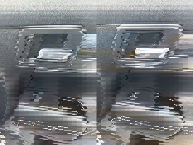 Used 2025 GMC Terrain Elevation image 37