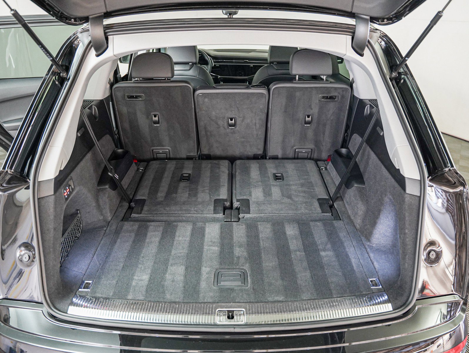 Used 2023 Audi Q7 2.0T Premium w/ Convenience Package image 9