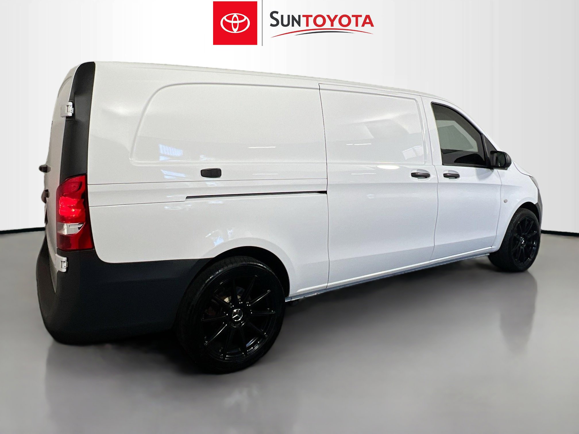 Used 2020 Mercedes-Benz Metris image 4