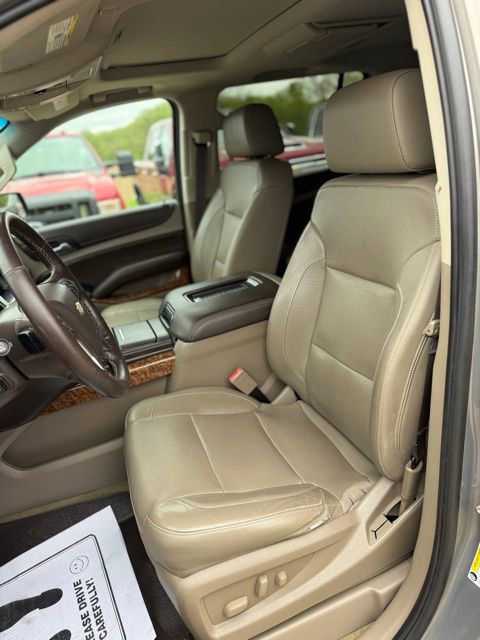Used 2017 Chevrolet Suburban Premier AWD/4WD image 9