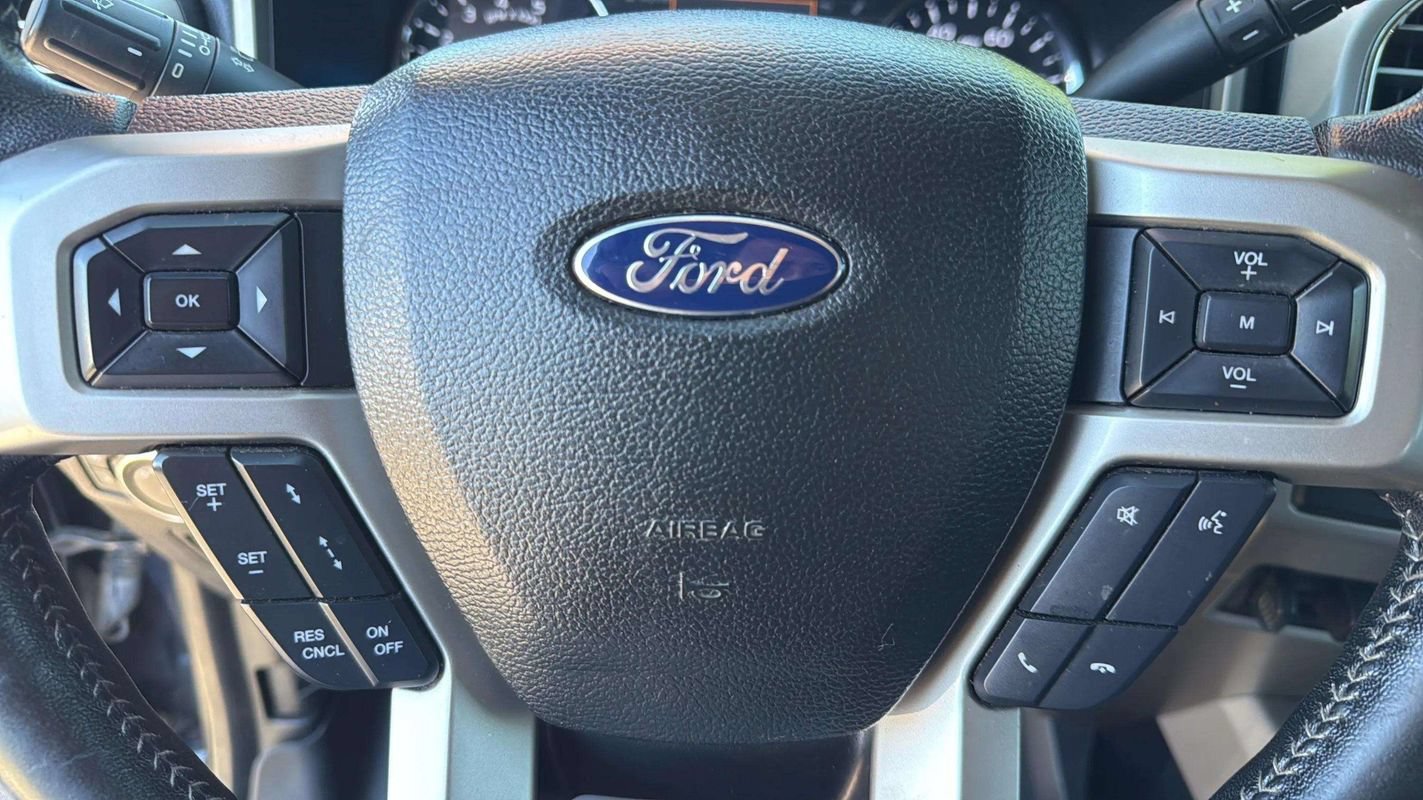 Used 2017 Ford F350 Lariat w/ Lariat Ultimate Package AWD/4WD image 13