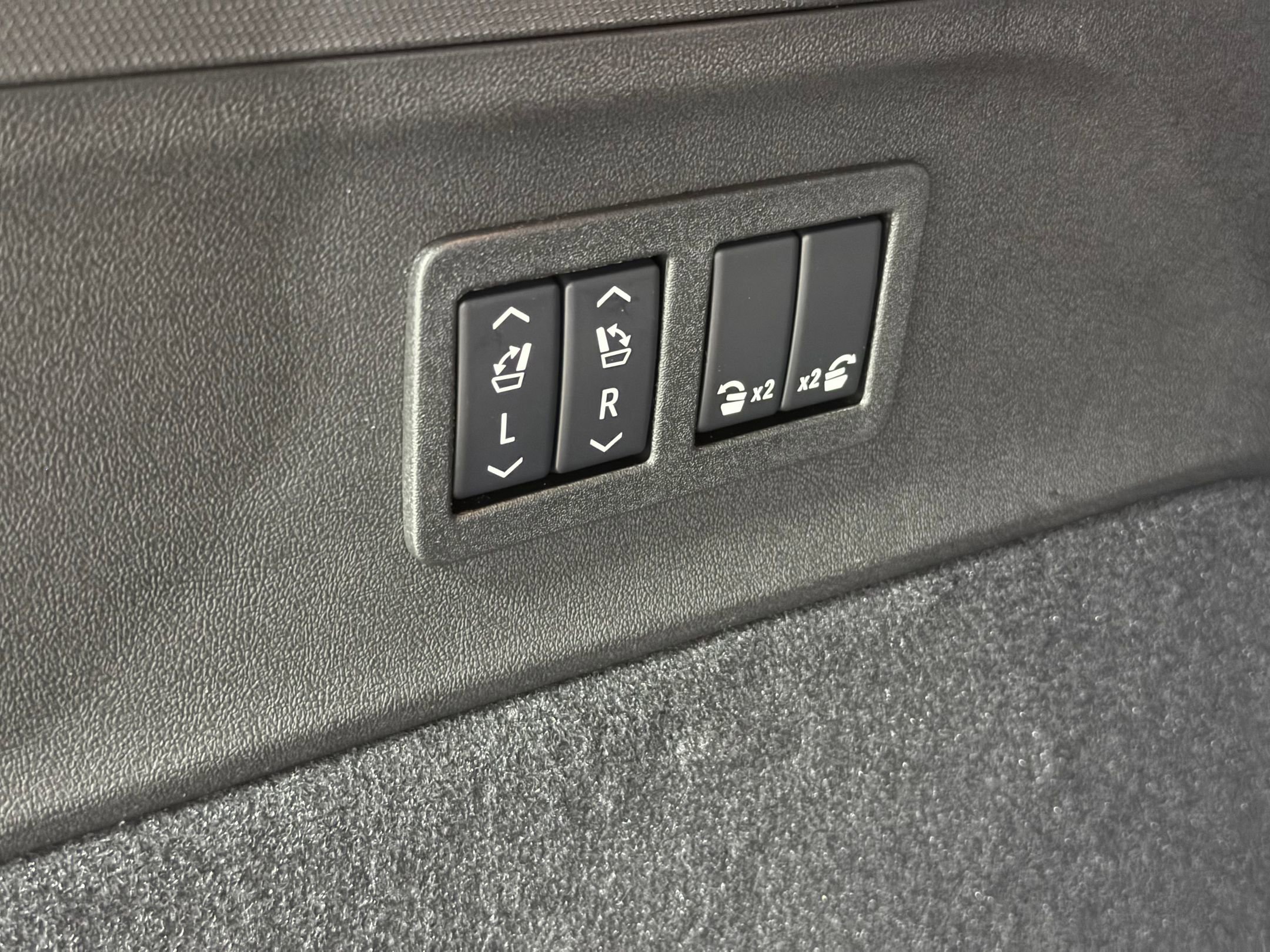 New 2026 Cadillac Escalade IQ Sport 1 w/ LPO, Floor Liner Package image 46