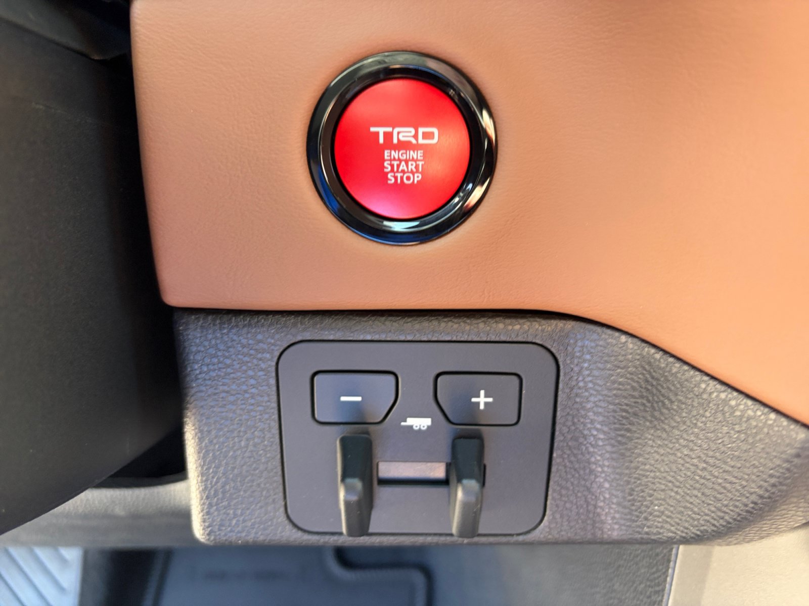 New 2026 Toyota Tundra 1794 Edition w/ TRD Off-Road Package AWD/4WD image 20