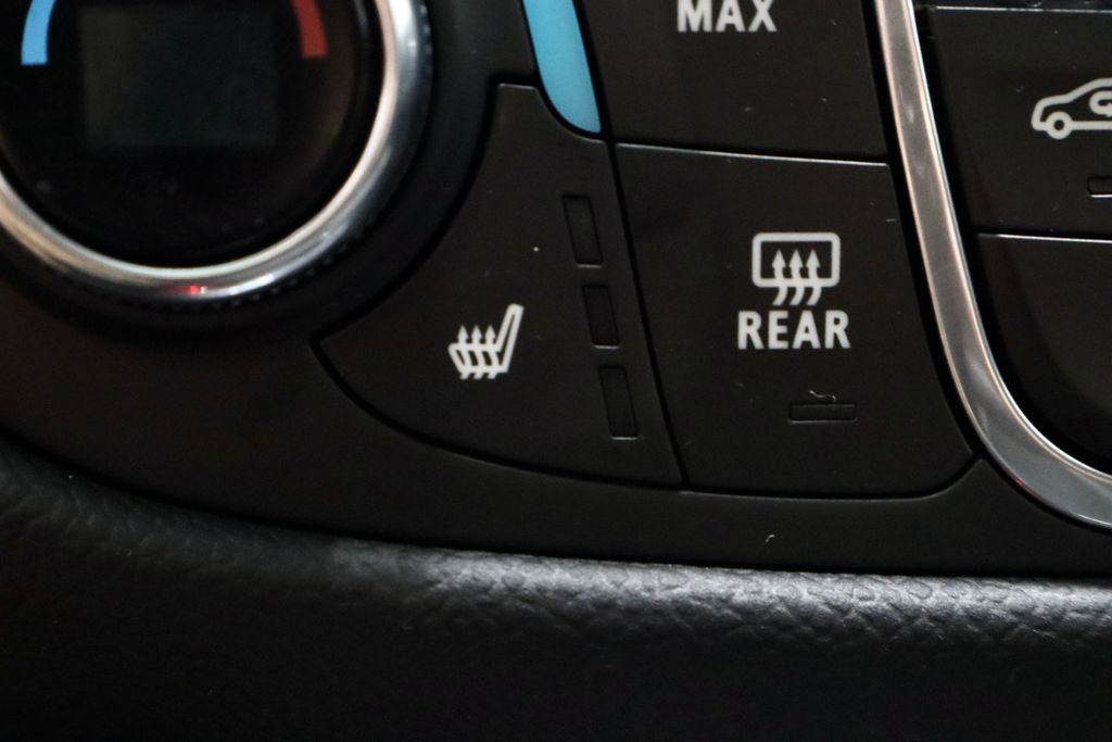 Used 2024 Chevrolet Equinox LT w/ LPO, Floor Liner Package image 4