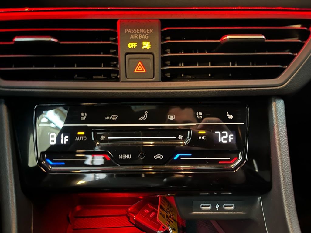 Certified 2025 Volkswagen Jetta GLI Autobahn w/ GLI Black Package FWD image 16