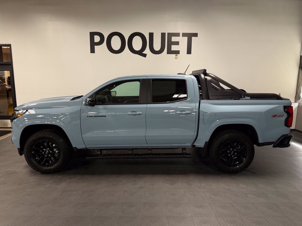 Used 2026 Chevrolet Colorado Z71 w/ Midnight Edition AWD/4WD image 1