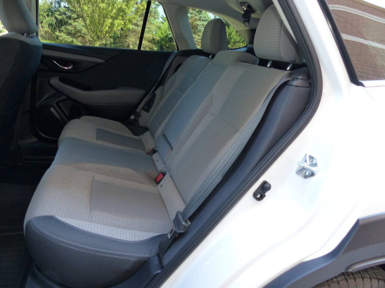 Used 2024 Subaru Outback Premium AWD/4WD image 29