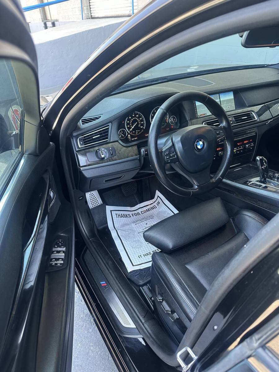 Used 2012 BMW 750Li RWD image 9