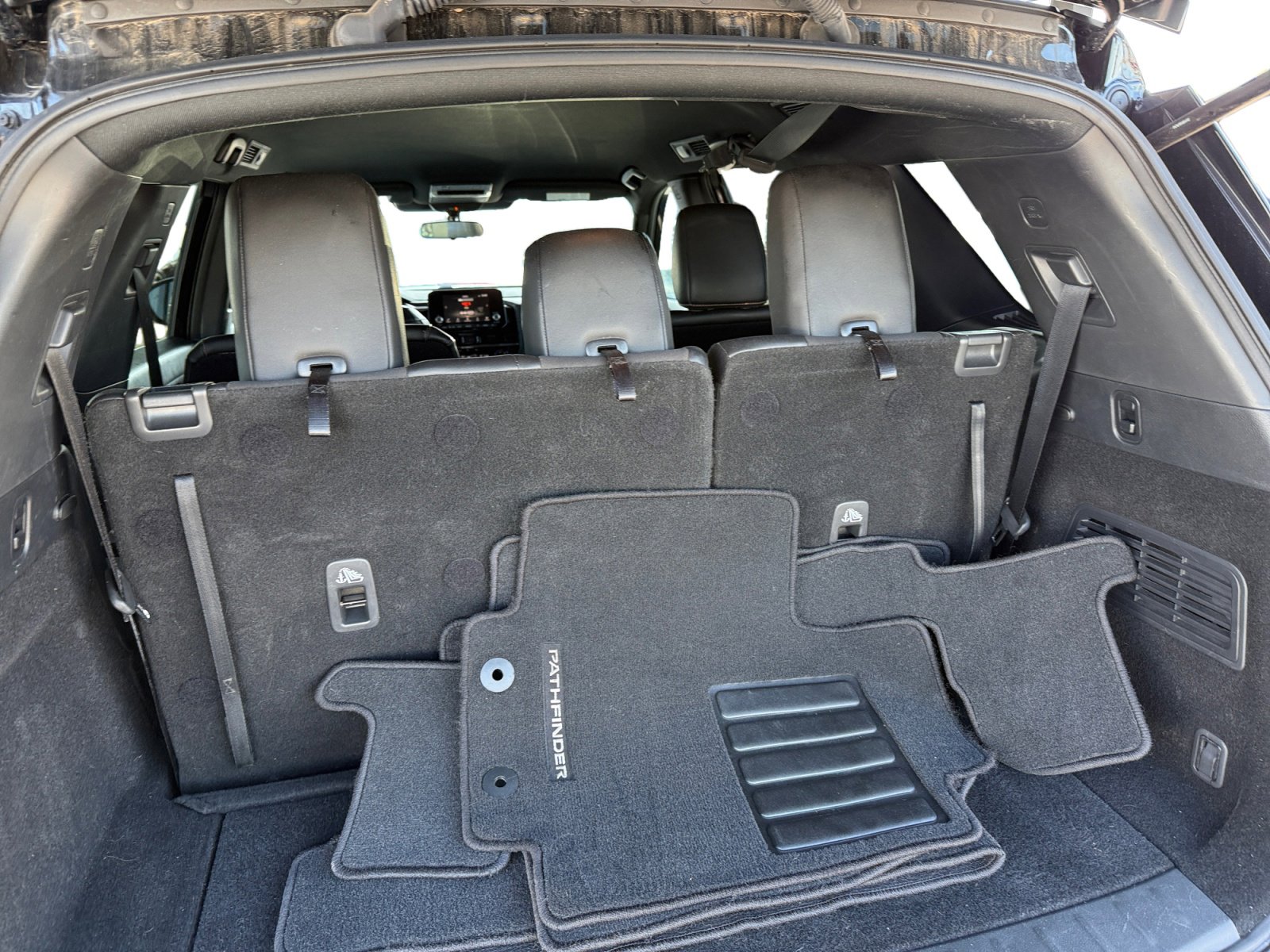 Used 2024 Nissan Pathfinder Rock Creek AWD/4WD image 12