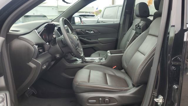 Used 2023 Chevrolet Traverse High Country w/ LPO, Floor Liner Package AWD/4WD image 4
