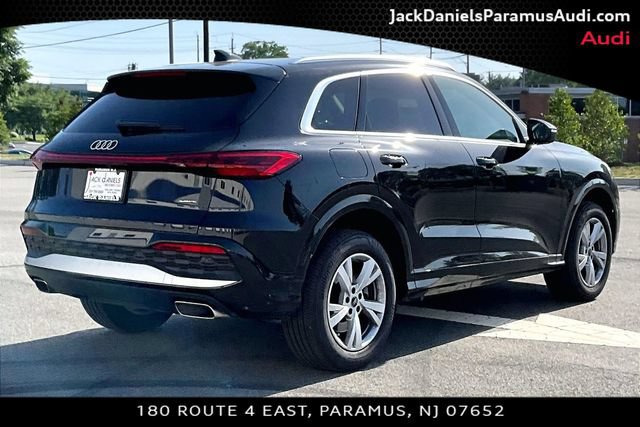 Used 2025 Audi Q5 Premium w/ Convenience Package AWD/4WD image 2