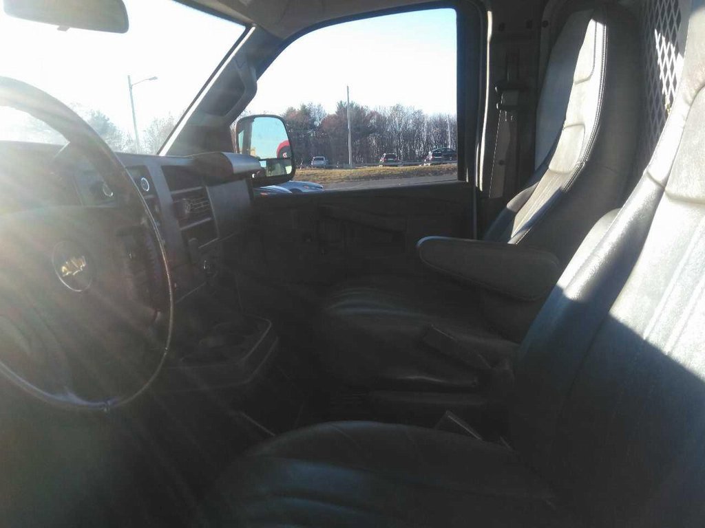 Used 2022 Chevrolet Express 2500 w/ Communications Package image 5