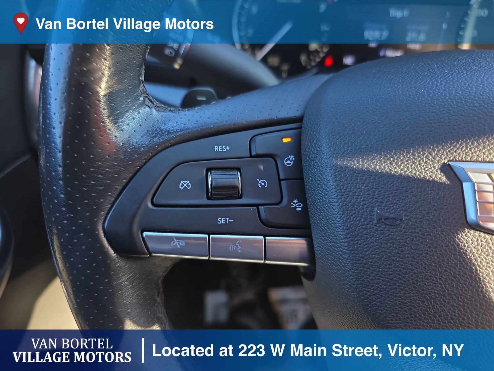 Used 2020 Cadillac XT4 Sport w/ Cold Weather Package image 16