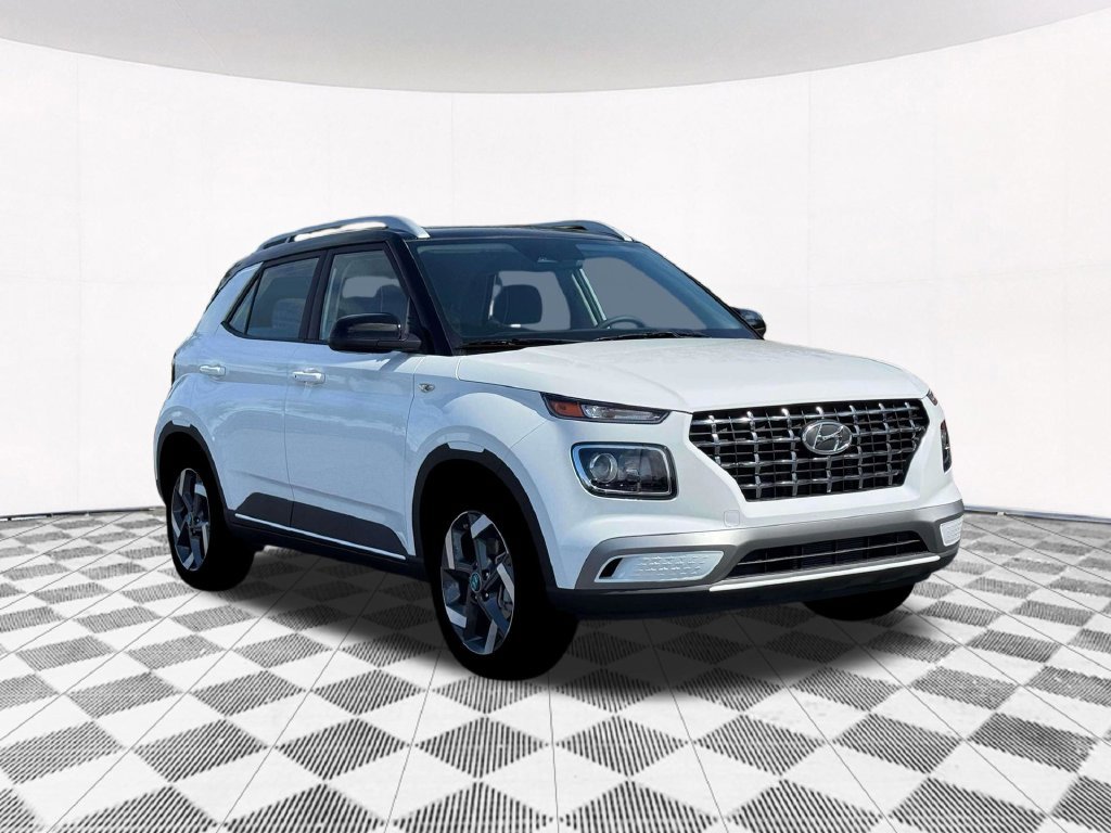 New 2026 Hyundai Venue SEL FWD image 17