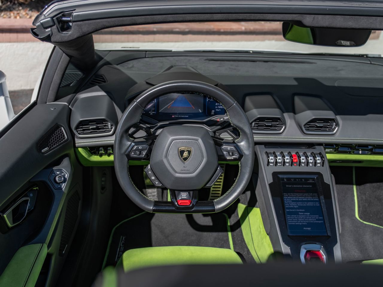 Used 2023 Lamborghini Huracan EVO image 19