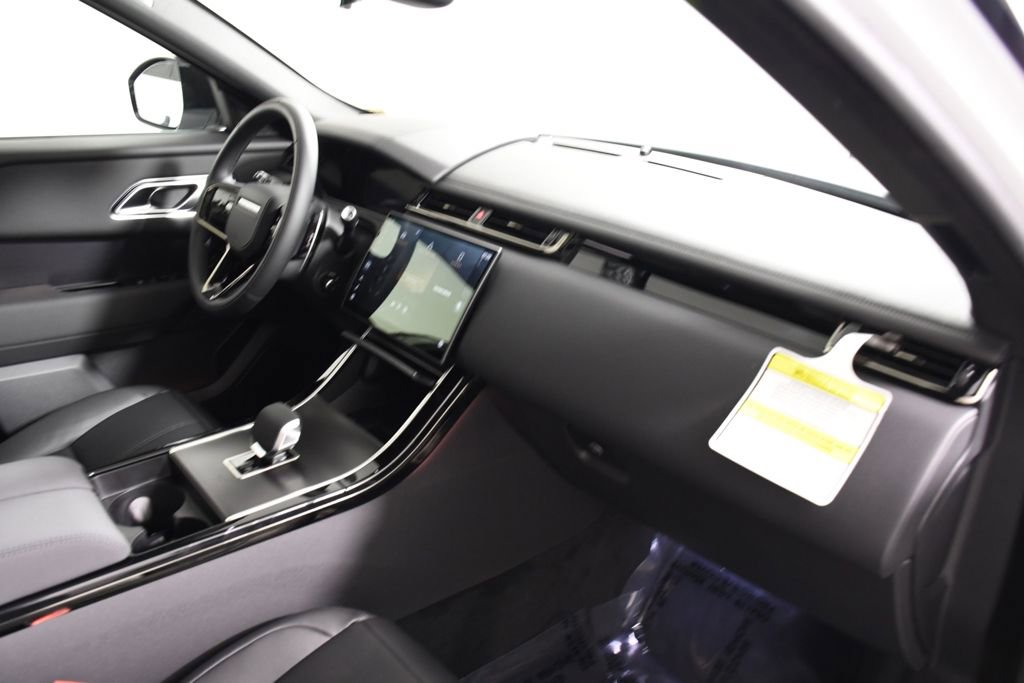 New 2026 Land Rover Range Rover Velar Dynamic SE AWD/4WD image 19